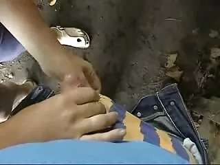 Harmony ve Mikayla bir sabah odununa sisko turk sikis rastlar ve dayanamazlar.