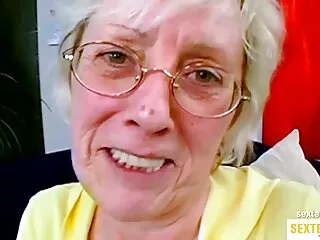Sıcak genç iş bir turkşişmanporno sapıkça olgun lezbiyen