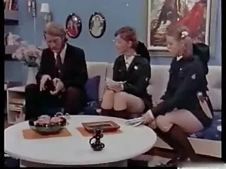 Altın Sürtük - Çaresiz Büyükanne Bir Asılı Damızlık şişmanturkporno Derleme Buluşuyor